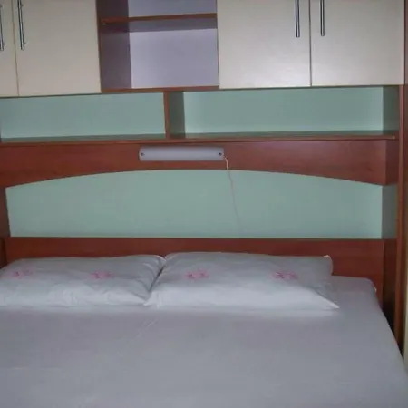 Ljuba Appartement *